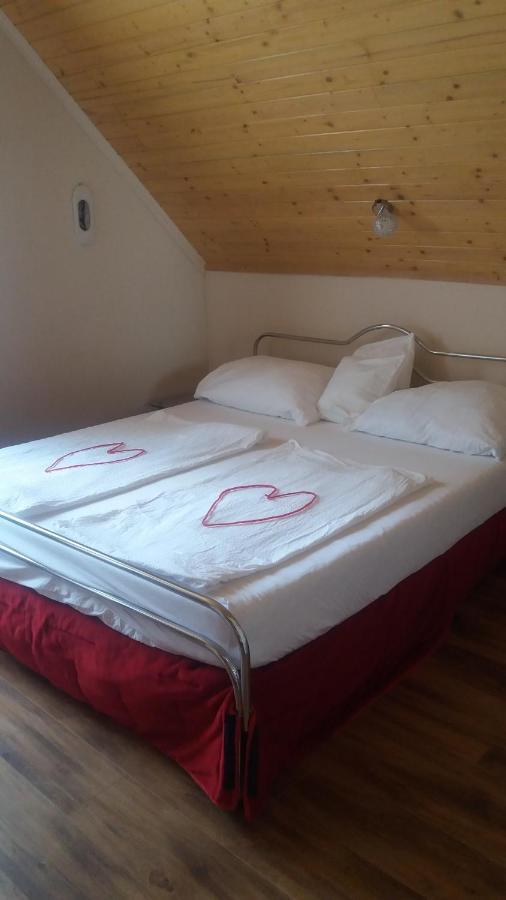 Vakacio Apartman Balatonalmádi Exteriör bild
