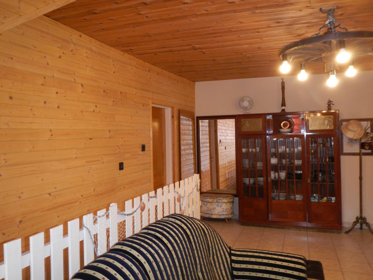Vakacio Apartman Balatonalmádi Exteriör bild